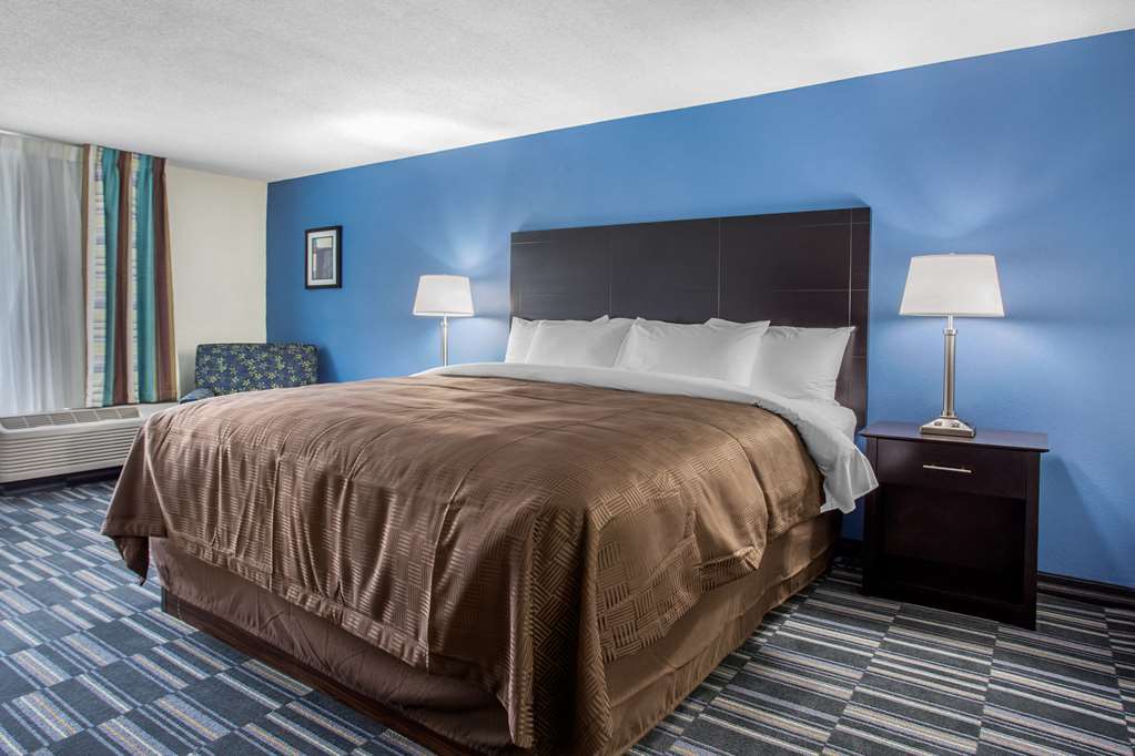 Days Inn And Suites By Wyndham Оксфорд Номер фото